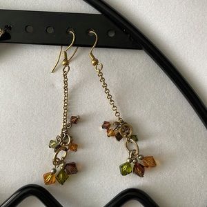 Colored stones drop earrings